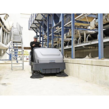 Nilfisk SR1601 Ride On Sweeper