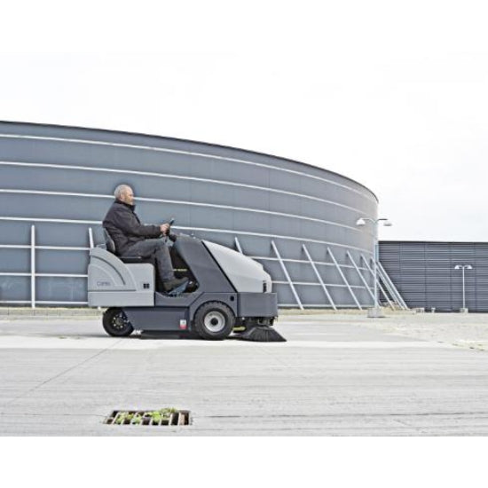 Nilfisk SR1601 Ride On Sweeper