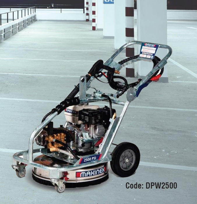 Pressure washer on a concrete floor with 'Makinex' branding